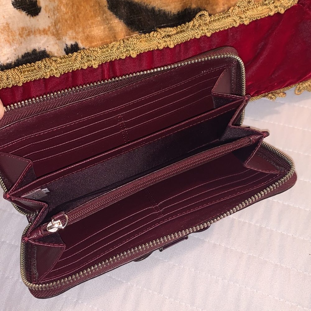 Coach long wallet plum color - Picture 7 of 12